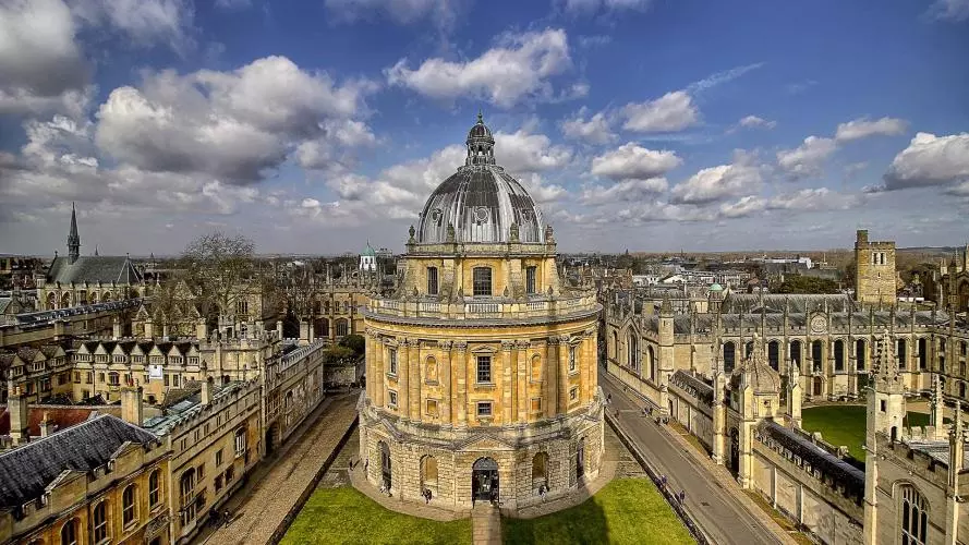 Wide view of the Bodleian Library