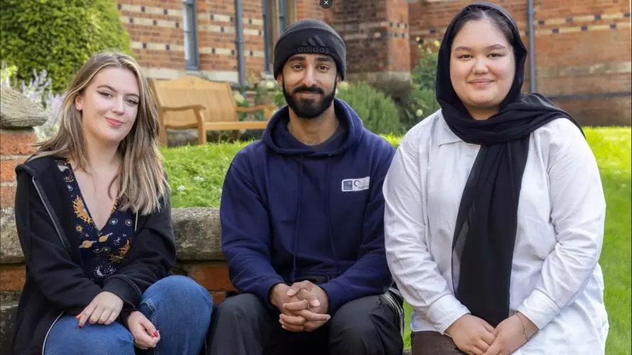 Jessica Neate, Bassam al-Meshal and Nargis Ahmadi